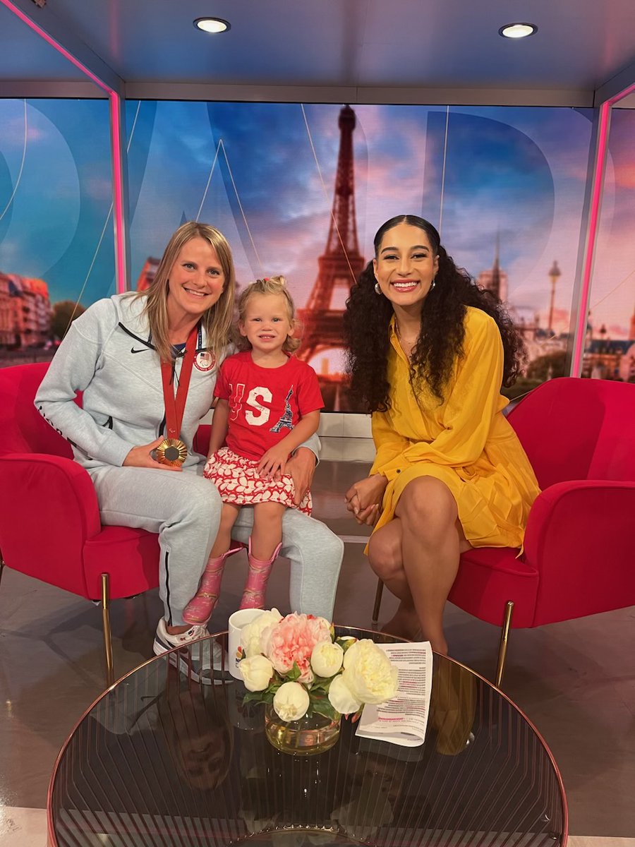 usavolleyball's tweet photo. Six-time Paralympian and three-time gold medalist Lora Webster of our U.S. Women's Sitting Team visited NBC News Daily at Rockefeller Center today for an interview with @MorganRadford.

She and her daughter also got the VIP tour to the Top of the Rock!

@TeamUSA @NBCOlympics https://t.co/LhnUg0OTfT