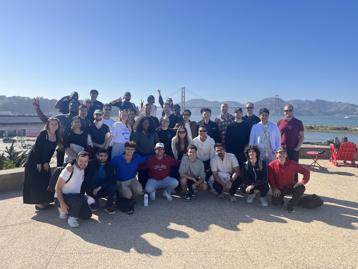 30 teams. 3 weeks.

We just wrapped up the first season of the <a href="/StellarOrg/">Stellar</a>  X Draper University Astro Hacker House.

Here are the first 10/30 teams:

<a href="/Aptero3D/">Aptero</a>  (Naselle) – Creating a Decentralized Cloud Storage Network, an alternative solution where you can retain data