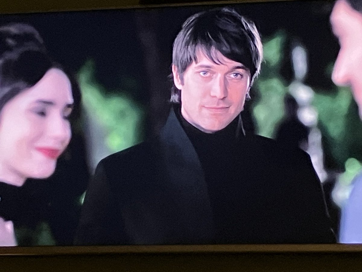 If a Gallagher had a love child with Dr No
#EmilyInParis <a href="/lilycollins/">Lily Collins</a> <a href="/liamgallagher/">Liam Gallagher</a> <a href="/NoelGallagher/">Noel Gallagher</a>