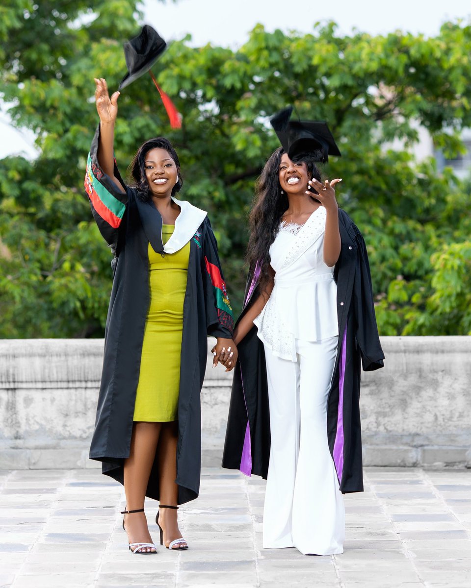 vyaalexis's tweet photo. The Lord has been so good to me
Congratulations to me for accomplishing this level 🙏
Cheers 🥂 to more success ahead 🙏🕊️💪

📸 : @dynamic_wedding 
#vyaalexis #fyp #graduation #tonnywedsvya #fairytalewedding https://t.co/h0PUXgho9D