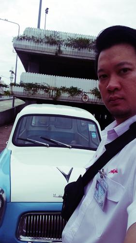 FordFirstDotCom's tweet image. NATTAWEE's 1957 Ford Thames 300E - FordFirst Registry dlvr.it/TDCdQJ