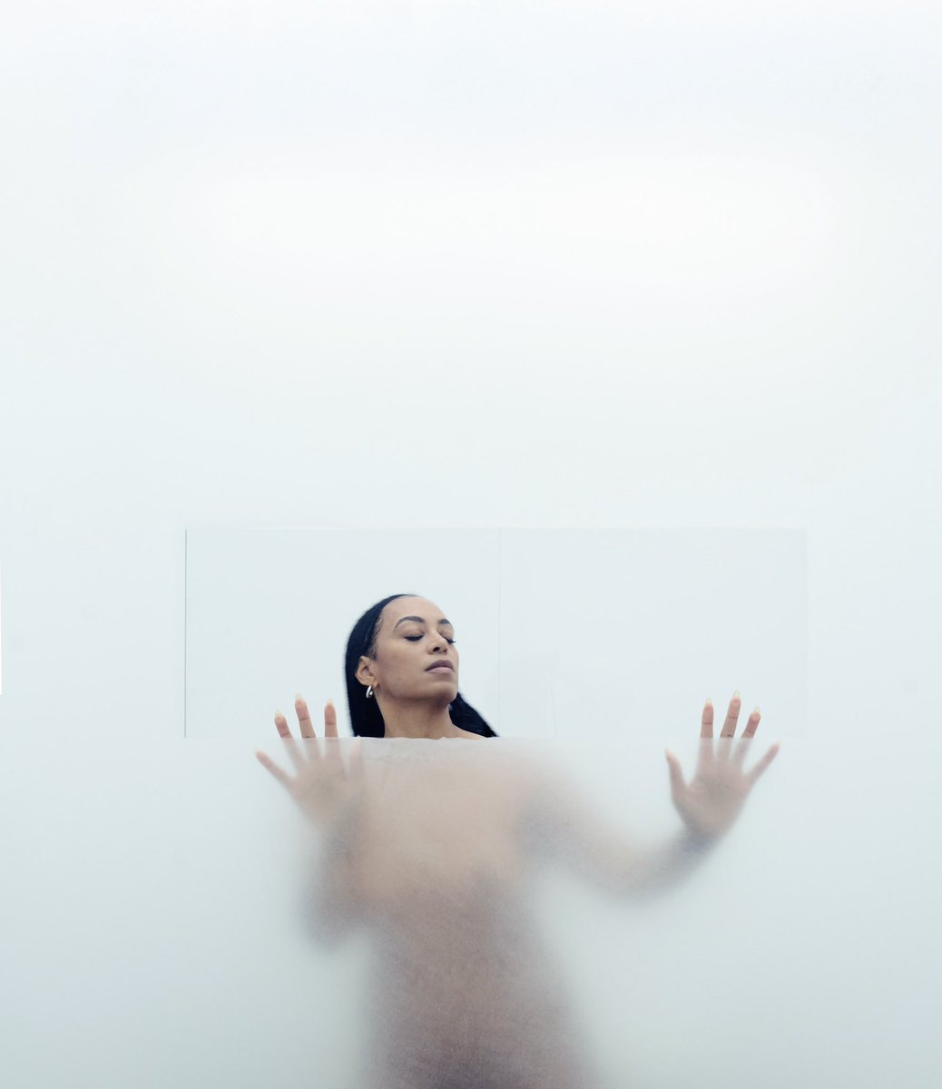 solange hourly (@solangehourly) on Twitter photo 