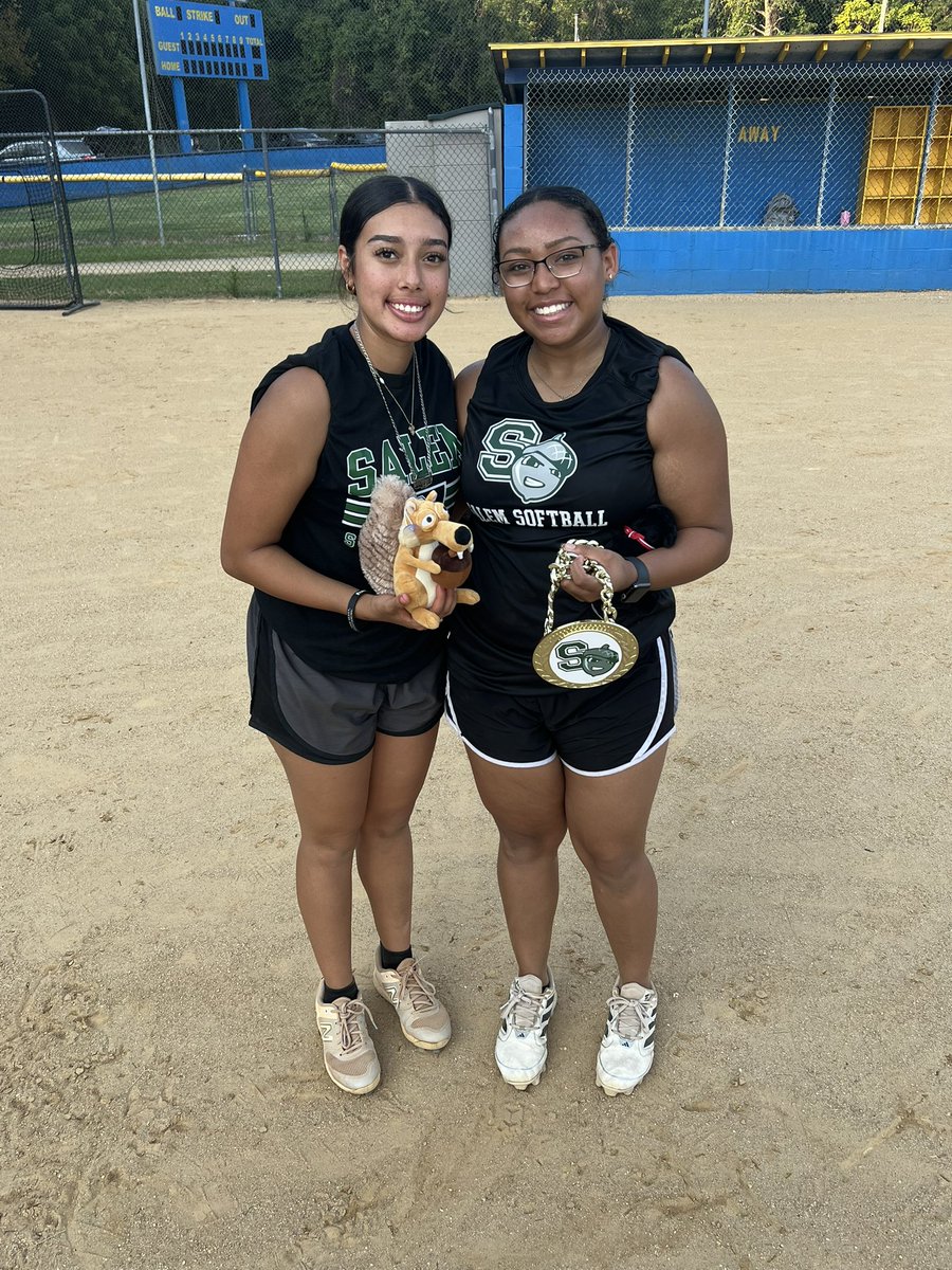 The Mighty Oaks of the week is back!!! Players being recognized by for their hard work on and off the field. Keep working hard and stay Mighty! Kicking off our first Mighty Oaks of the week is Jocelyn and Tiana!! #MightyOaks #FeartheAcorn #Team3 💪🥎🔥