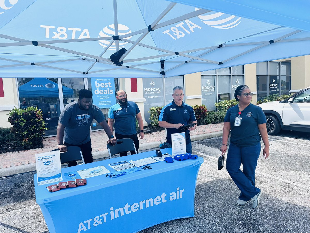Joseph_May1FLA's tweet photo. iPhone 16 Preorder event at Causeway @shawni777 @One_FLA @ValdesKyara @_THESEVEN7_ @LuisSilvaOneFLA https://t.co/FL6GssZkzd