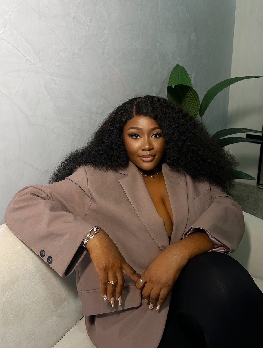 Blessed to see another year 🎊🎉
Happy birthday baby 🎊