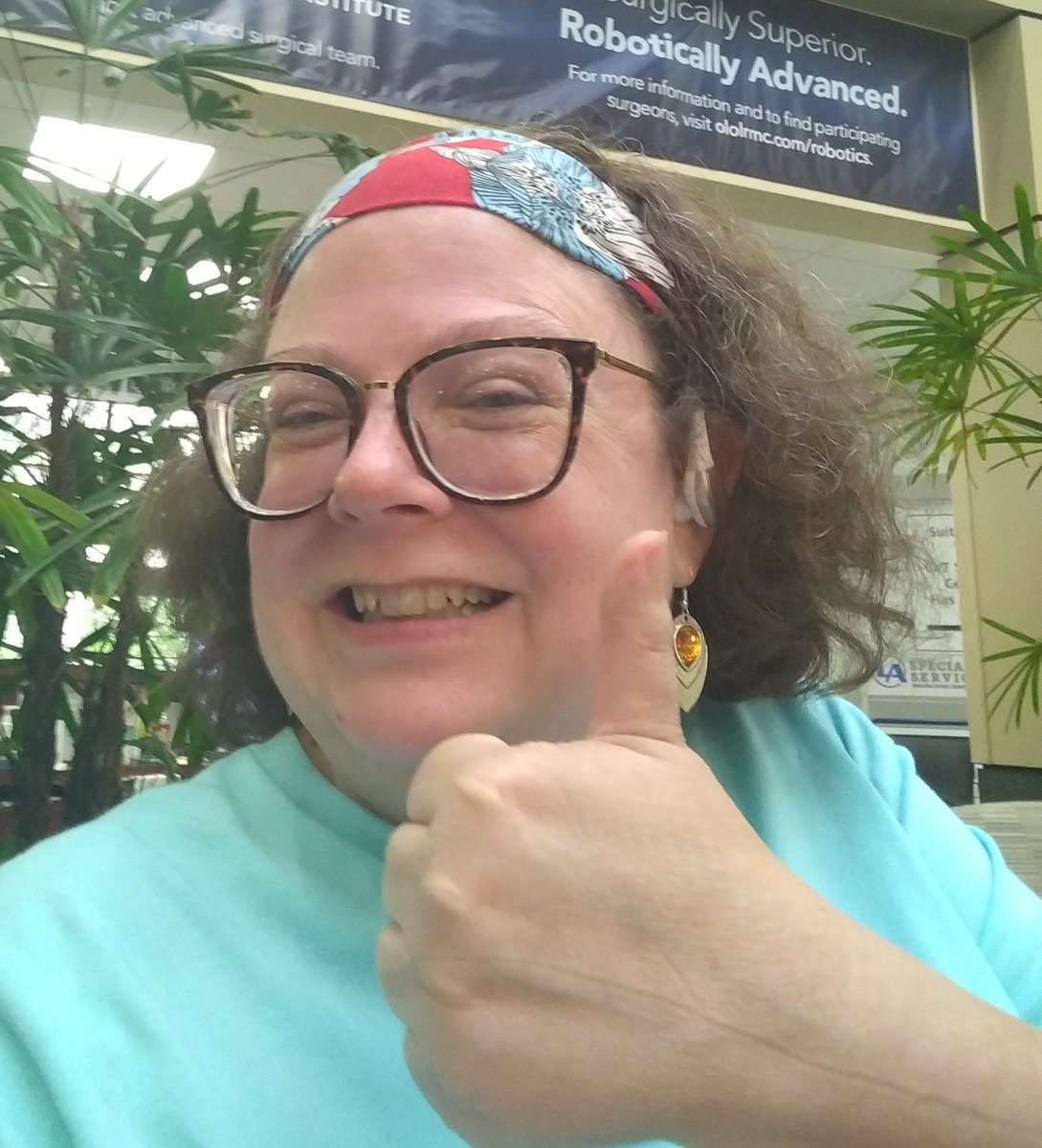 New glasses, bitches (GN). Now I need a bigger eye patch.

Also Francine did nothing for my hair.

Also