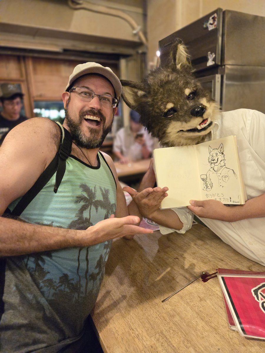 Davecko's tweet image. Finally got the chance to visit Wolf Bar Asakusa! Our generous host, Ookami-san, mixed drinks based off our fursonas. I got to sneak in some drawing time too! Thank you &amp;lt;3
#オオカミバー