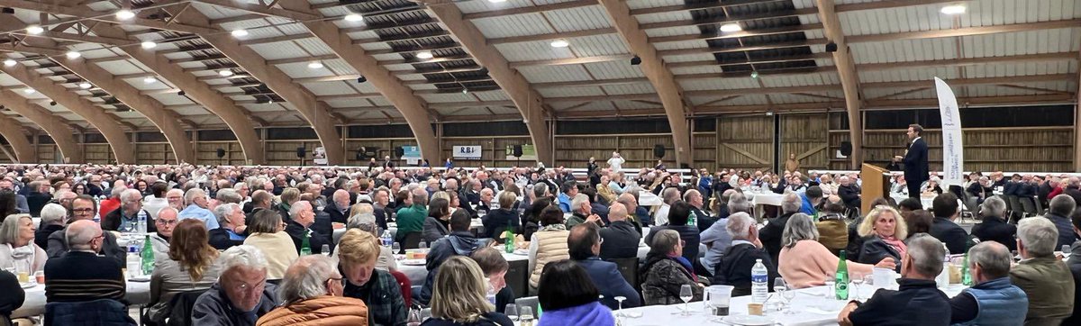 🇫🇷 1 300 personnes réunies ce soir pour la rentrée politique de la majorité départementale <a href="/alliance_29/">Alliance pour le Finistère</a> ! 
❤️ Merci pour votre soutien et vos encouragements ! 
🚀 Le Finistère bouge !