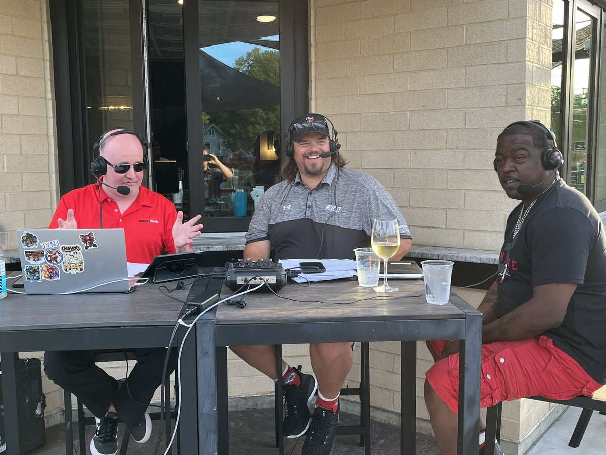 Wilde & Tausch (@wildeandtausch) on Twitter photo Friday Night Tauschβ¦with Ron Dayne!
Donβt miss <a href="/ESPNRadio/">ESPN Radio</a>βs Campus Tour special with <a href="/MarkTauscher65/">Mark Tauscher</a>, <a href="/ZaslowShow/">Jonathan Zaslow</a>, and special guest <a href="/Ron33Dayne/">Ron Dayne</a> counting down to the #Badgers showdown with Alabama. π
π± LIVE until 9pm: espn.com/radio/play/_/sβ¦
π» REPLAY 10pm-12am on 100.5 Friday Night Tauschβ¦with Ron Dayne!
Donβt miss <a href="/ESPNRadio/">ESPN Radio</a>βs Campus Tour special with <a href="/MarkTauscher65/">Mark Tauscher</a>, <a href="/ZaslowShow/">Jonathan Zaslow</a>, and special guest <a href="/Ron33Dayne/">Ron Dayne</a> counting down to the #Badgers showdown with Alabama. π
π± LIVE until 9pm: espn.com/radio/play/_/sβ¦
π» REPLAY 10pm-12am on 100.5