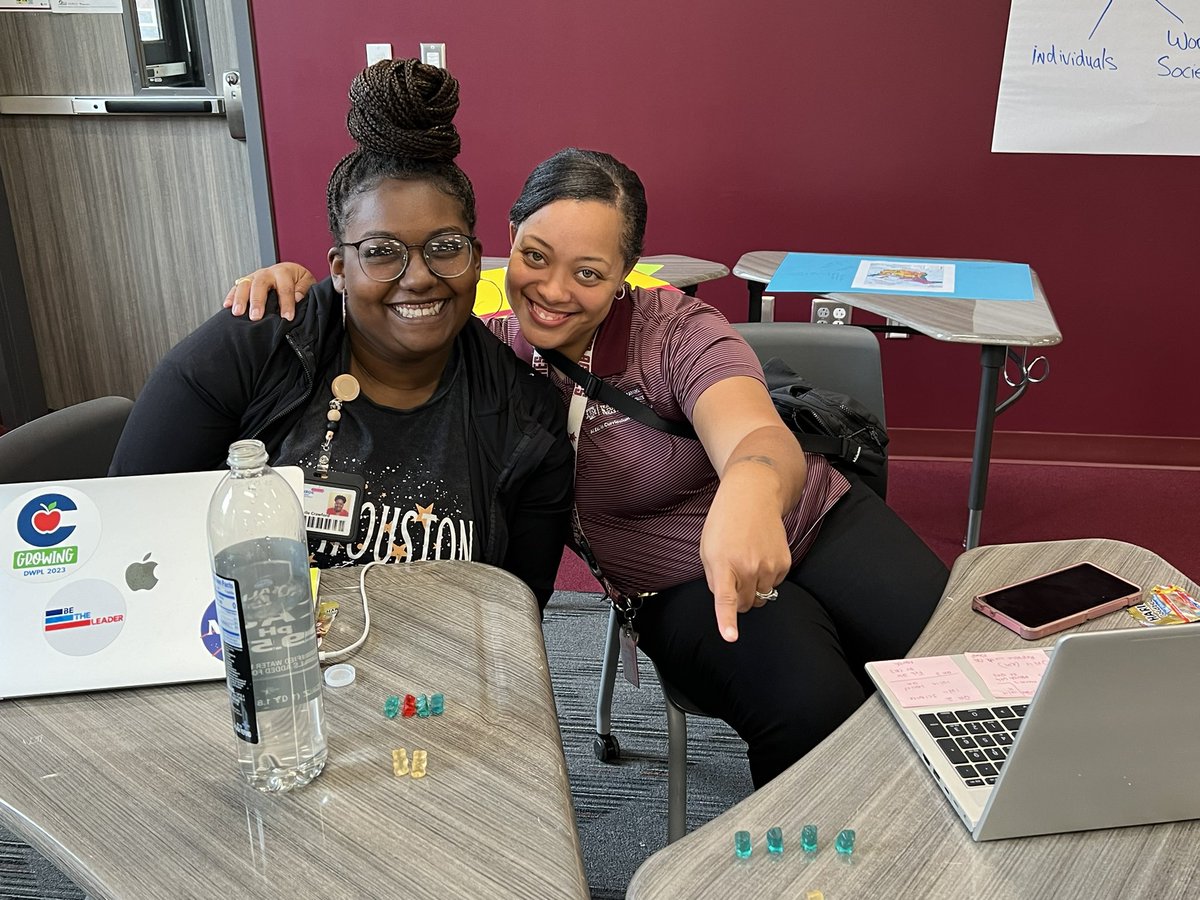 Monje Atlow tweet media