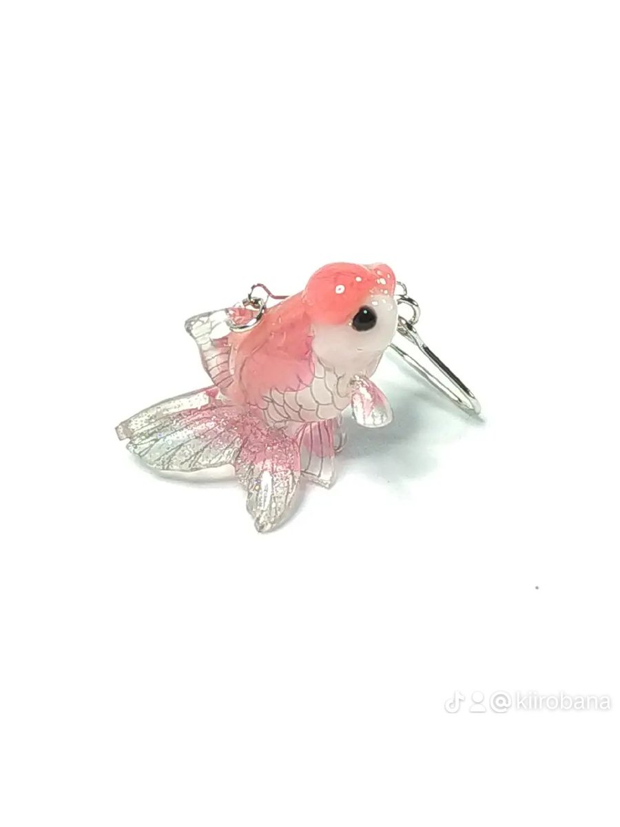 kiirobana168906's tweet photo. ピンクの金魚ピアス
pinkcolorで街を彩ろう!
今日も良い一日を
#minne
#ハンドメイドアクセサリー
#cutefish
https://t.co/gDasQPp9FR https://t.co/P8esL1oC2v