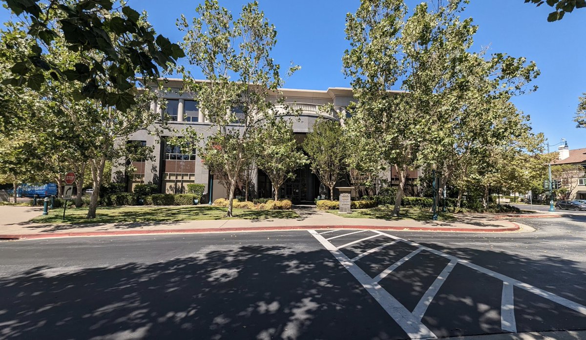 Bloxy_News's tweet image. Effective January 1, 2025, Roblox will officially move their corporate headquarters to the new location at 3150 S Delaware St, San Mateo, CA (image 1).

The location at 970 Park Place (image 2) will no longer belong to Roblox Corporation after January 1st.