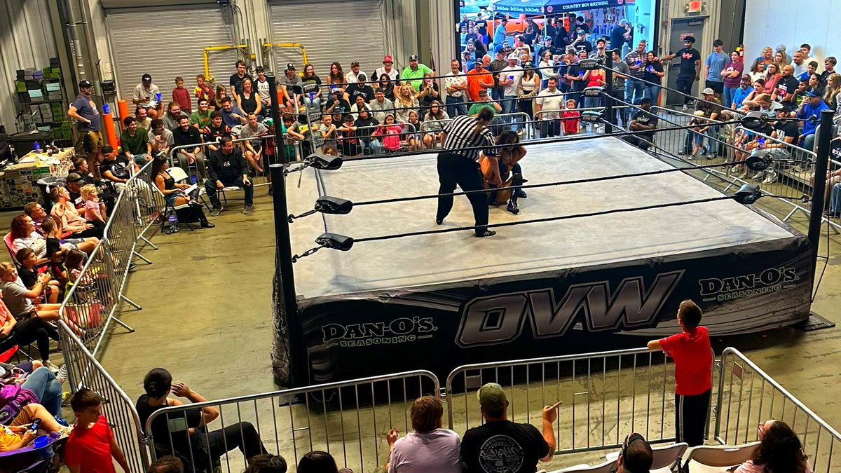ovwrestling's tweet photo. Hanging out with a few hundred friends in #GeorgetownKY tonight!

@CBBGeorgetownKY https://t.co/J0QLHFzgLq