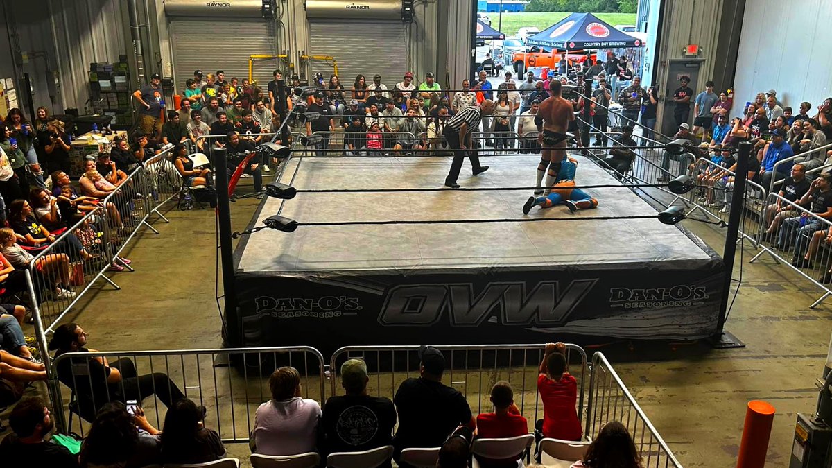 ovwrestling's tweet photo. Hanging out with a few hundred friends in #GeorgetownKY tonight!

@CBBGeorgetownKY https://t.co/J0QLHFzgLq