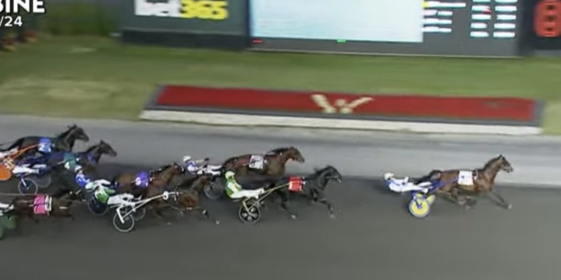 LusiAndAlbert's tweet photo. Magical Arthur found room late for third. Big thanks to the team at Shawn Steacy Stable and driver Louis-Philippe Roy. Congratulations, Magical Arthur. #herdfamily #homebred #thebountyofillusionist #MagicalArthur #horsepride https://t.co/6LG1uiuhDL