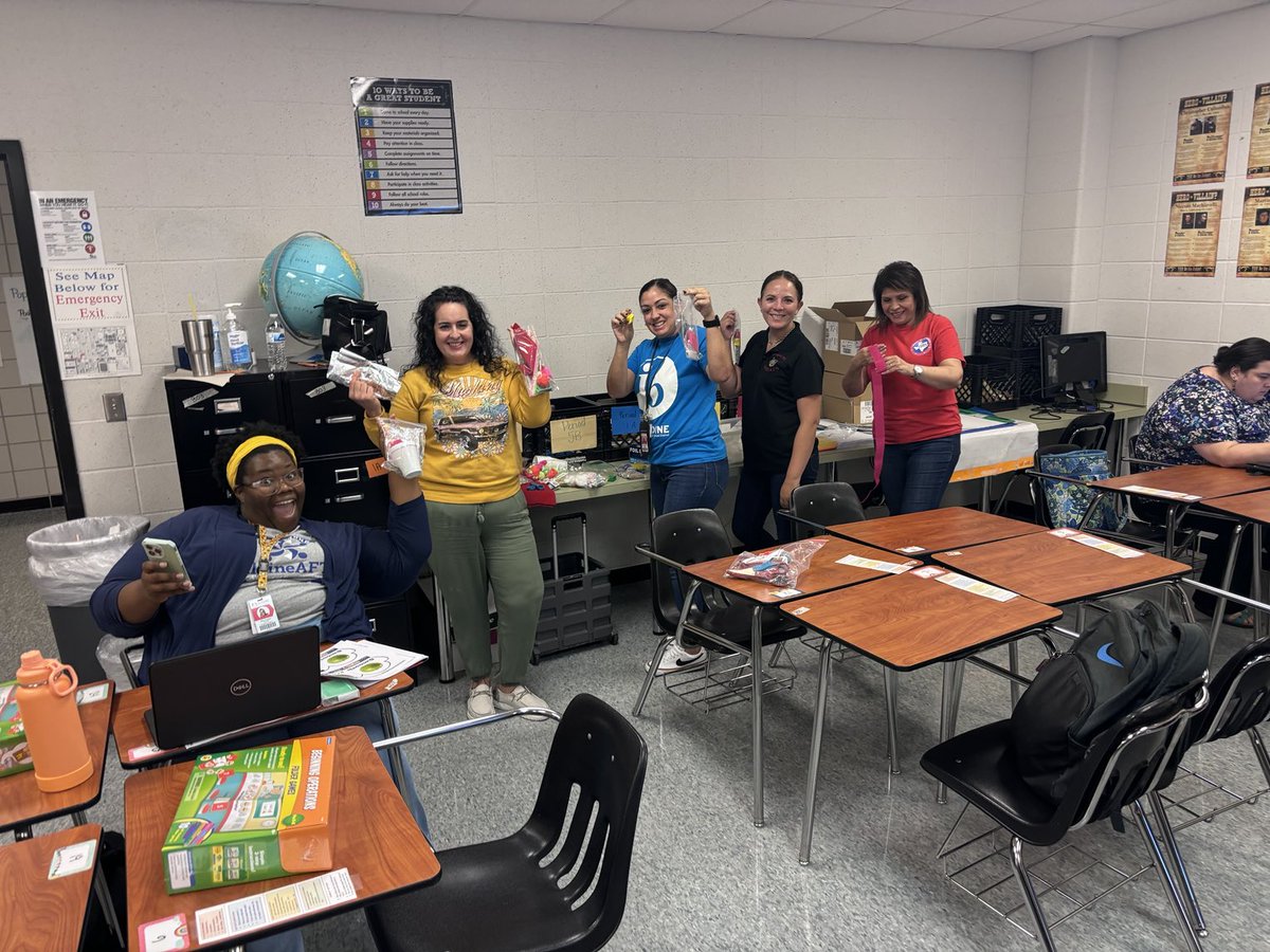 Team 4 - Aldine Elem. Science aka SUPER S.T.A.R.S. (@science_team4) on Twitter photo Haven’t seen a happier or more appreciative group of teachers than these science kindergarten teachers at DSD #ScienceComeback2425! Can’t wait to see their word walls come ALIVE the next few weeks! <a href="/STARS_902/">Tracy Mansfield</a> #AldineImpact Haven’t seen a happier or more appreciative group of teachers than these science kindergarten teachers at DSD #ScienceComeback2425! Can’t wait to see their word walls come ALIVE the next few weeks! <a href="/STARS_902/">Tracy Mansfield</a> #AldineImpact