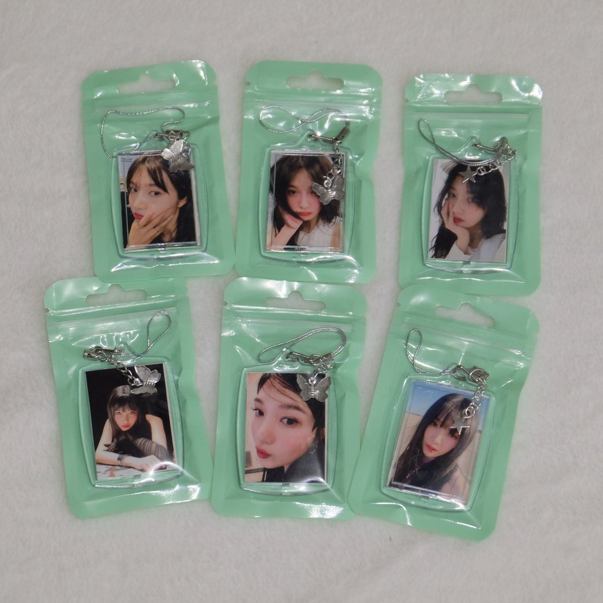 rroonnaaa's tweet photo. <𝐇𝐀𝐏𝐏𝐈𝐍𝐄𝐒𝐒: 𝐌𝐲 𝐃𝐞𝐚𝐫, 𝐑𝐞𝐕𝐞𝟏𝐮𝐯> 𝐢𝐧 𝐌𝐀𝐍𝐈𝐋𝐀 fan support by me &amp; @wooscxmx 

irene &amp; joy keychains

♡ 1:1
♡ retweet &amp; like | show proof
♡ time &amp; loc tba later

see ü later, luvies! 🫶🏻 

2/2

#RedVelvet_FANCON_TOUR_in_MANILA #RedVelvet #레드벨벳 https://t.co/ngqpAafkzR