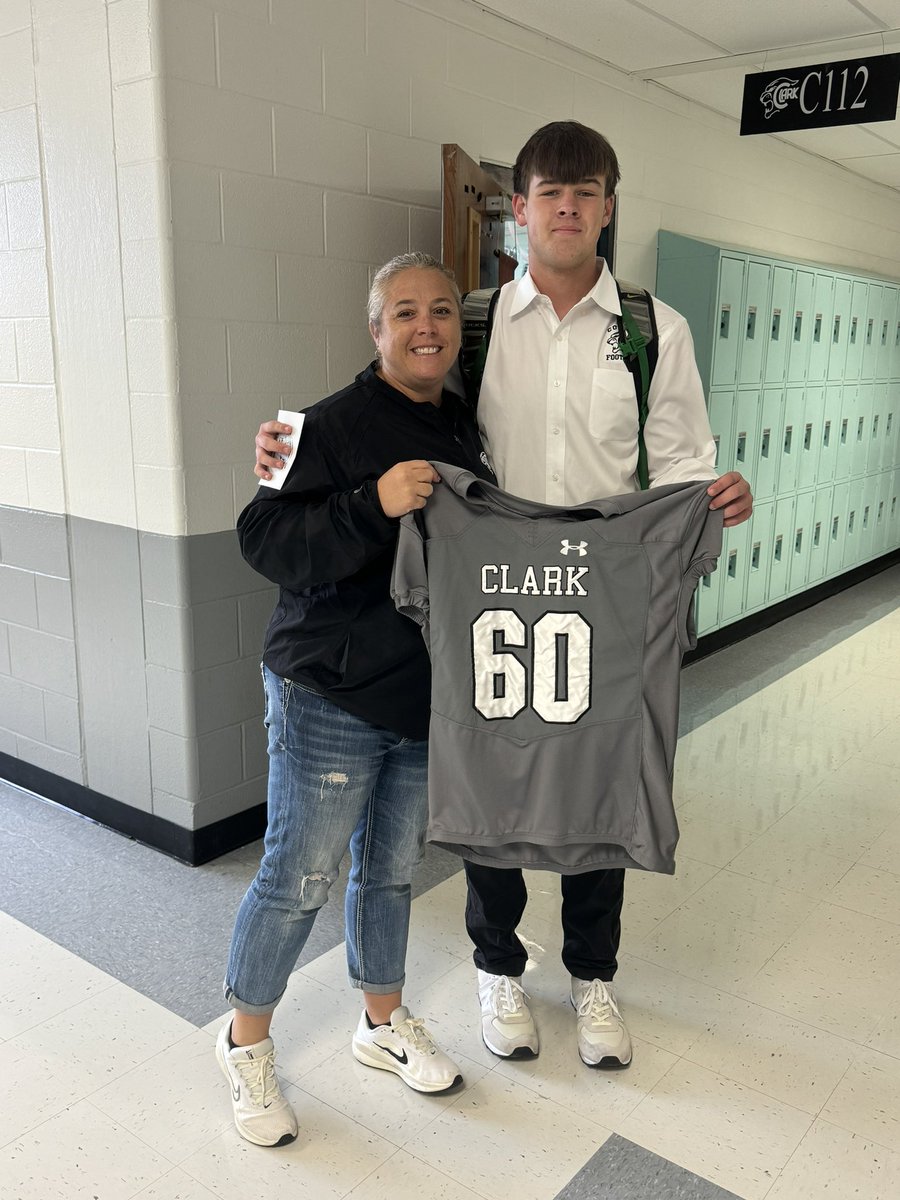 Becca Halliburton (@coachhalli) on Twitter photo Good luck Cougars!!! Special shoutout to Aiden as I was blessed to rep his jersey today. So proud of you. Have a great game!!
Go COOGS!!!
<a href="/FbCougar/">ClarkCougarFB</a> Good luck Cougars!!! Special shoutout to Aiden as I was blessed to rep his jersey today. So proud of you. Have a great game!!
Go COOGS!!!
<a href="/FbCougar/">ClarkCougarFB</a>