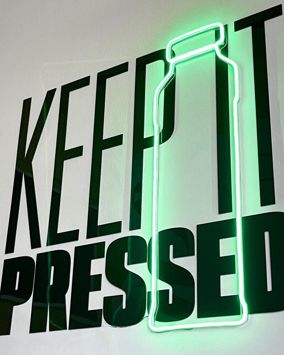 Nuestra Factory Store despampanante.