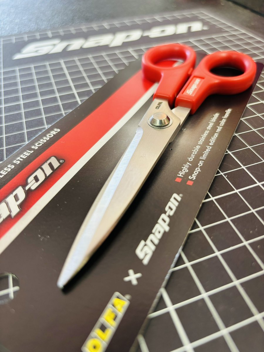 SnaponYamagata's tweet image. スナップオン×OLFA
本数限定‼︎お早めに😊
#olfa
#snapon
#オルファ
#スナップオン
#スナップオンツールズ 
#スナップオンジャパン
#工具好き
#スナップオンあきる野