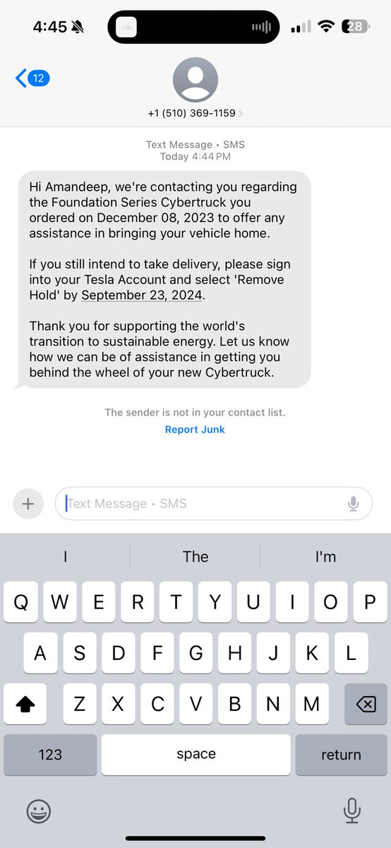 amanuuh's tweet photo. @Tesla and @elonmusk are out of their minds. My hold was originally supposed to end at the end of Nov because I don’t want the foundation. Theyre thirsty to rip off customers 😭 forcing people to take it or they lose their spot. 

I hope everyone declines 🙏😂 https://t.co/pQ477x48Sw