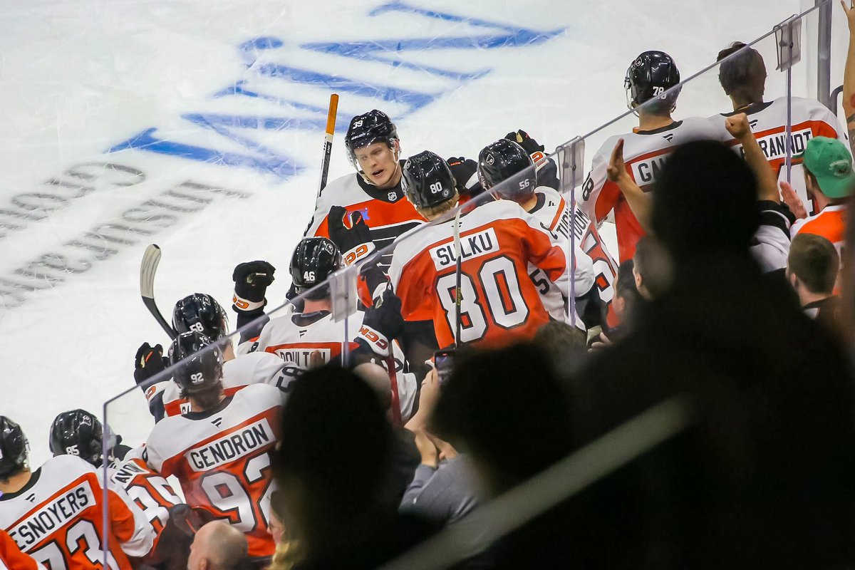 The first of many Michkov Moments. 

bit.ly/3zqEsas | #LetsGoFlyers