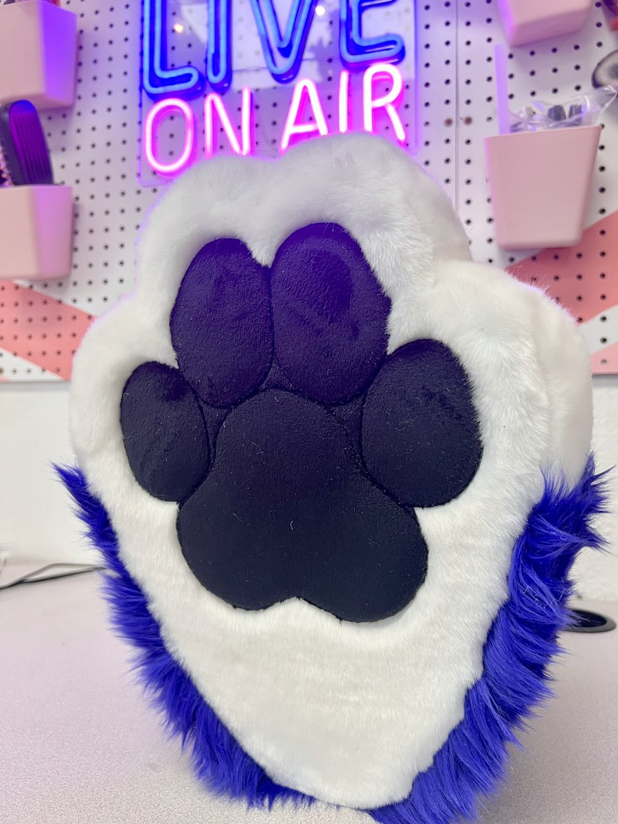 spiltgrapesoda's tweet photo. Is there anything better in life than crisp toe beans? https://t.co/rk5QDHpl2y
