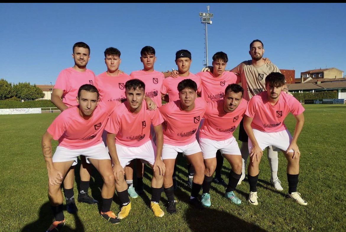 AFICIONADO | Pretemporada 4

¡Final! 

Atco Paramés 1-4 <a href="/cdejido/">Club Deportivo Ejido León</a> 

⚽️ Steven (2), Brandon y Roldán