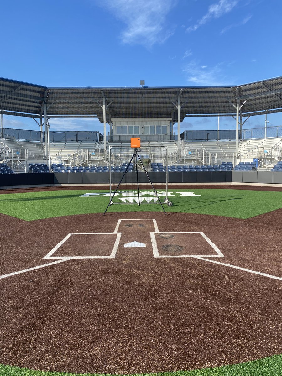 Dylan Elber tweet media