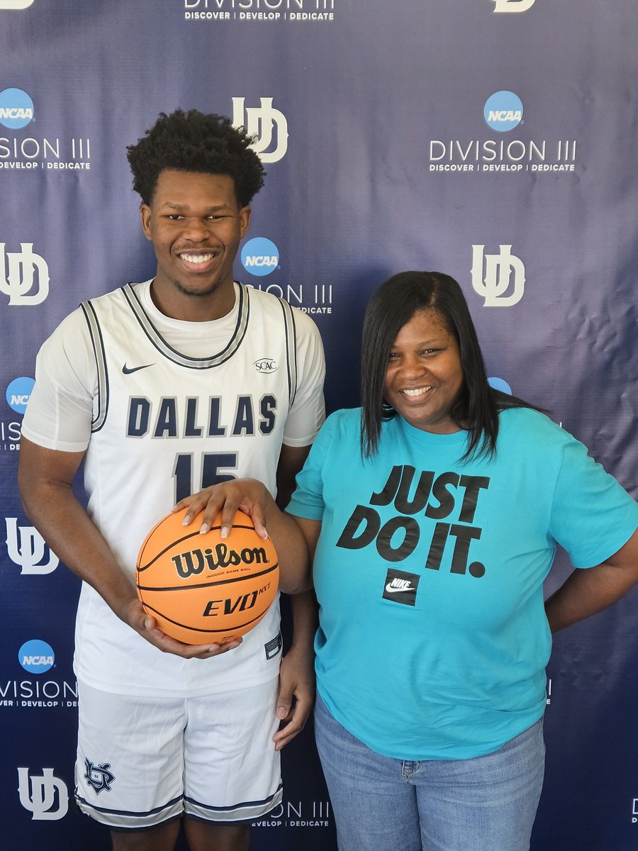 meisha_erwin's tweet photo. Growing up, you would come tell me that Kj McDade and SairDarius Lacy would not let you play with them. To see you continue to excel on and off the court is truly a gift!!! The coaching staff was amazing and definitely made us feel welcome.  We definitely had a great time. https://t.co/7LqEtw7F8j