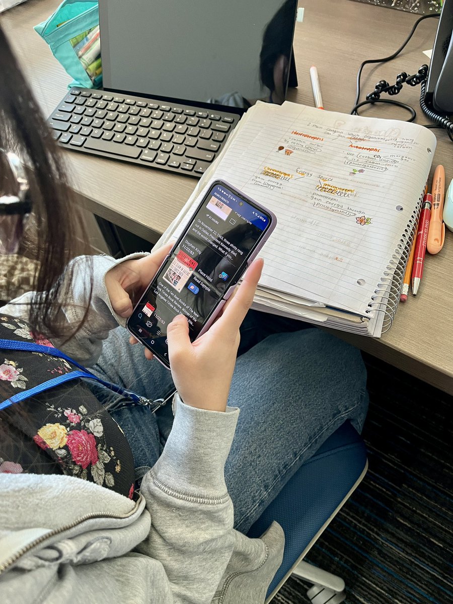 thegoodread's tweet image. It’s #nationallibrarycardsignupmonth! I love helping my students, like this one here, sign up for @northchannellibrary cards and use the @LibbyApp - also #origami, sharing a busy box, and sharing a great #book! @KingHSPanthers