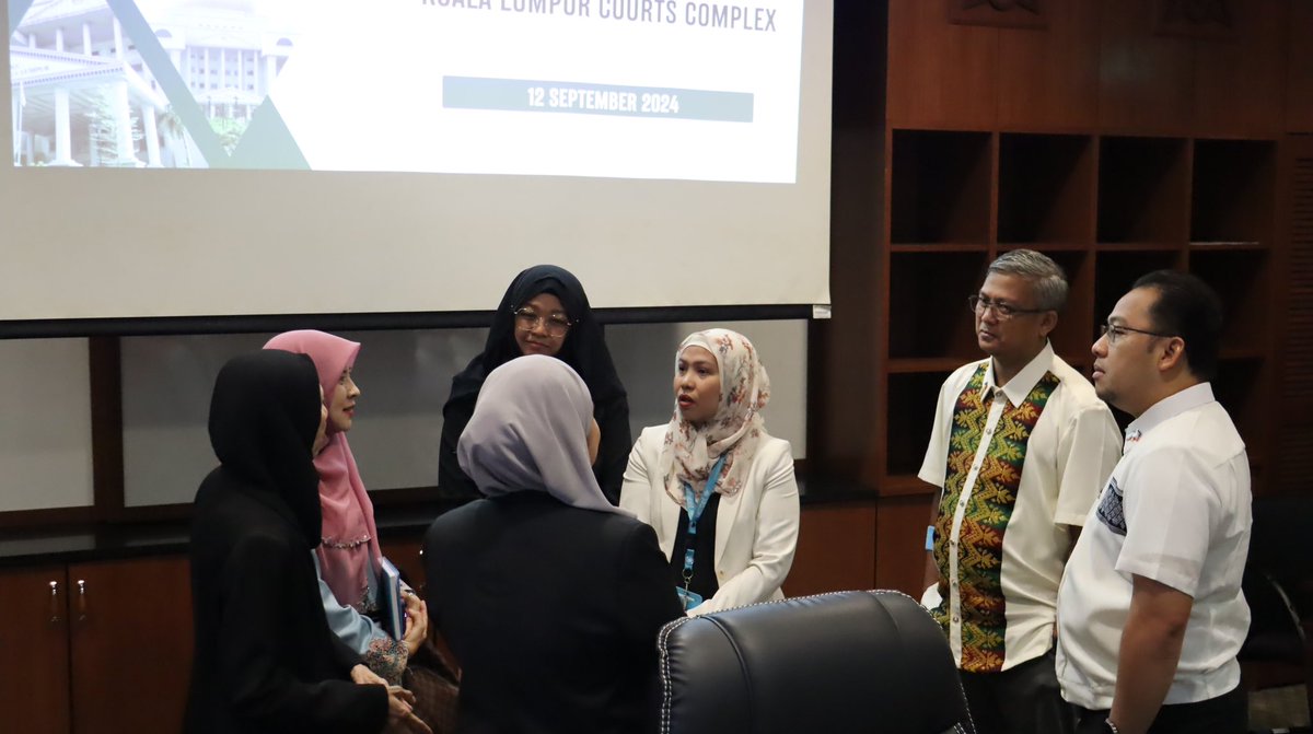 RohDatumanong's tweet photo. @unicefphils Mindanao Field Office is commited to supporting the BHRC-SUHAKAM learning exchange and cooperation, fostering collaboration and strengthening efforts to promote and protect human rights for all, especially for children.

#foreverychildrights 
#unicefprotects https://t.co/4A4AvhVLR2