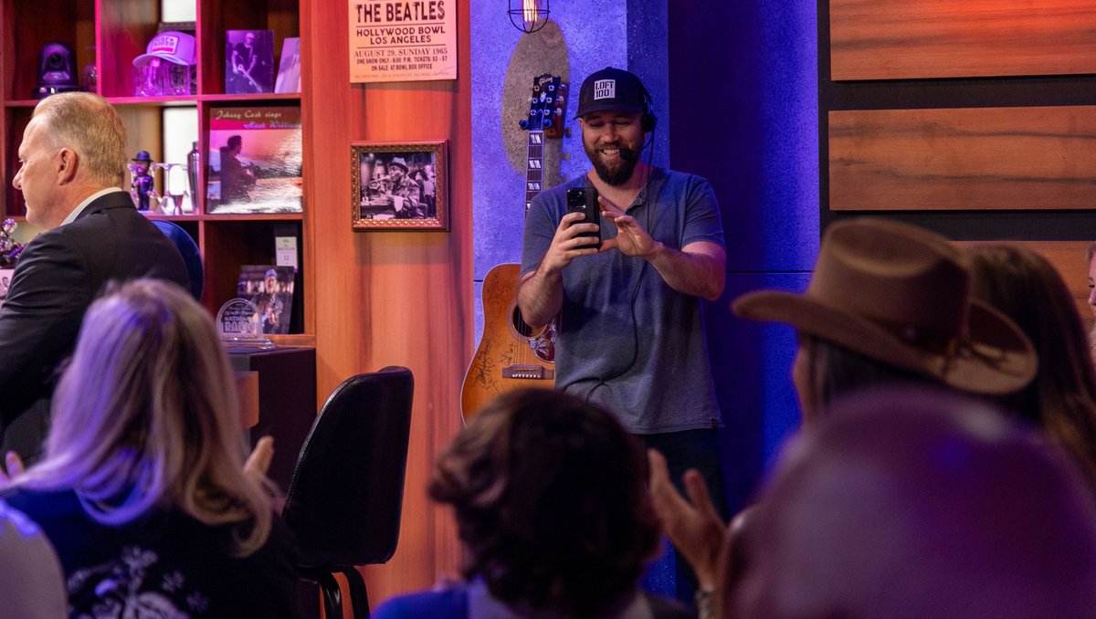 OnTheAirSD's tweet photo. See those smiles? That could be you! Come join us this next week for a HUGE show of On The Air with Sully &amp; Little Tommy. This coming Wednesday, 10:30am at LOFT100 Studios. Oh, did we mention it's totally free? 😉 #ontheairsd #liveaudiencemember #livemusic https://t.co/0mF5v85WVh