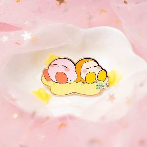 lilsoftea's tweet image. I just received Poyo and Dee "Sleep" Hard Enamel Pin - [A Grade] / Locking Clasp by Suugr Studio from spudrista via Throne. Thank you! throne.com/lilsoftea #Wishlist #Throne