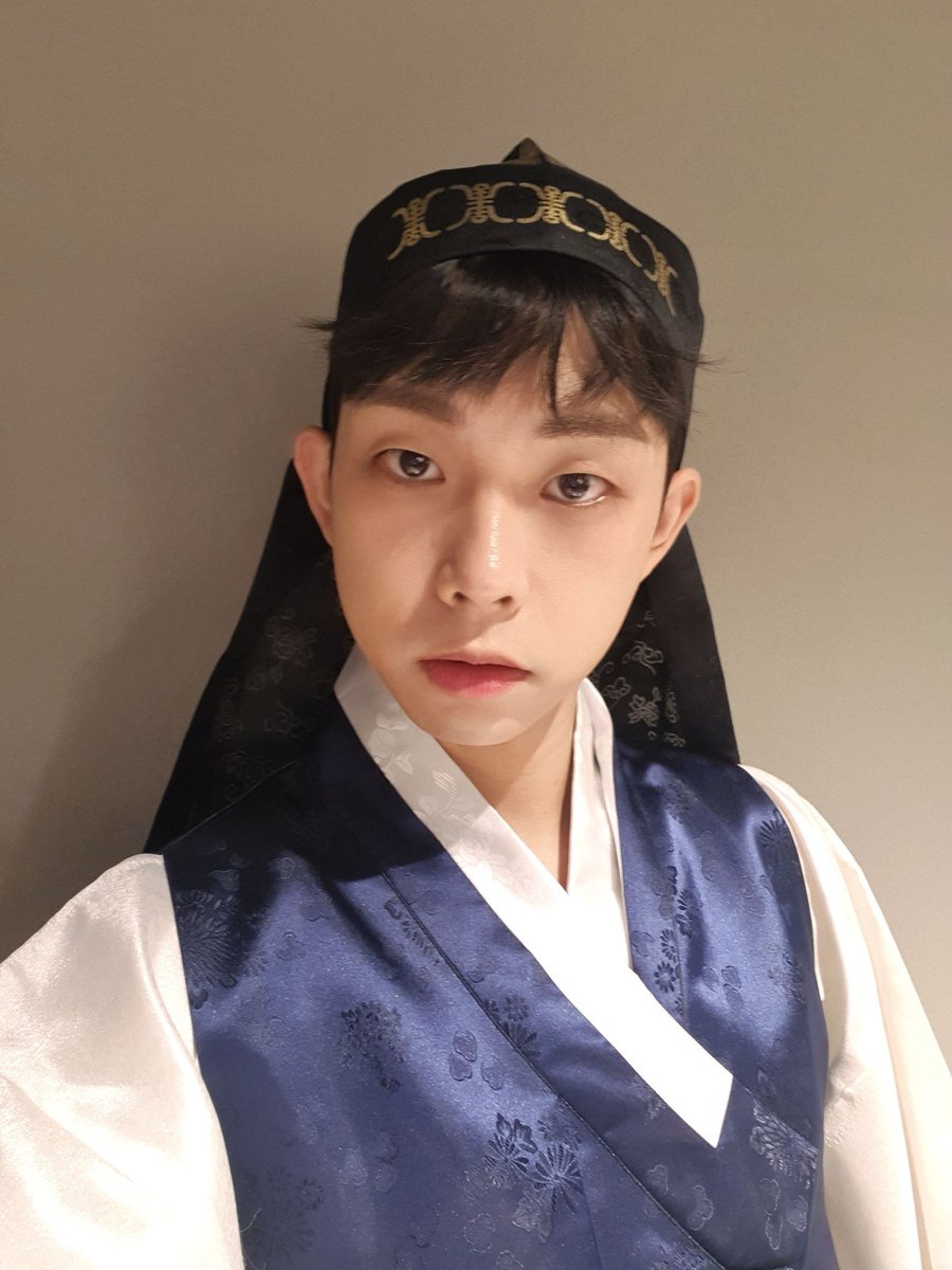 anjalgoyam's tweet photo. 추석인데 나랑 꽃도령루시보자 https://t.co/qElY6Oo71X