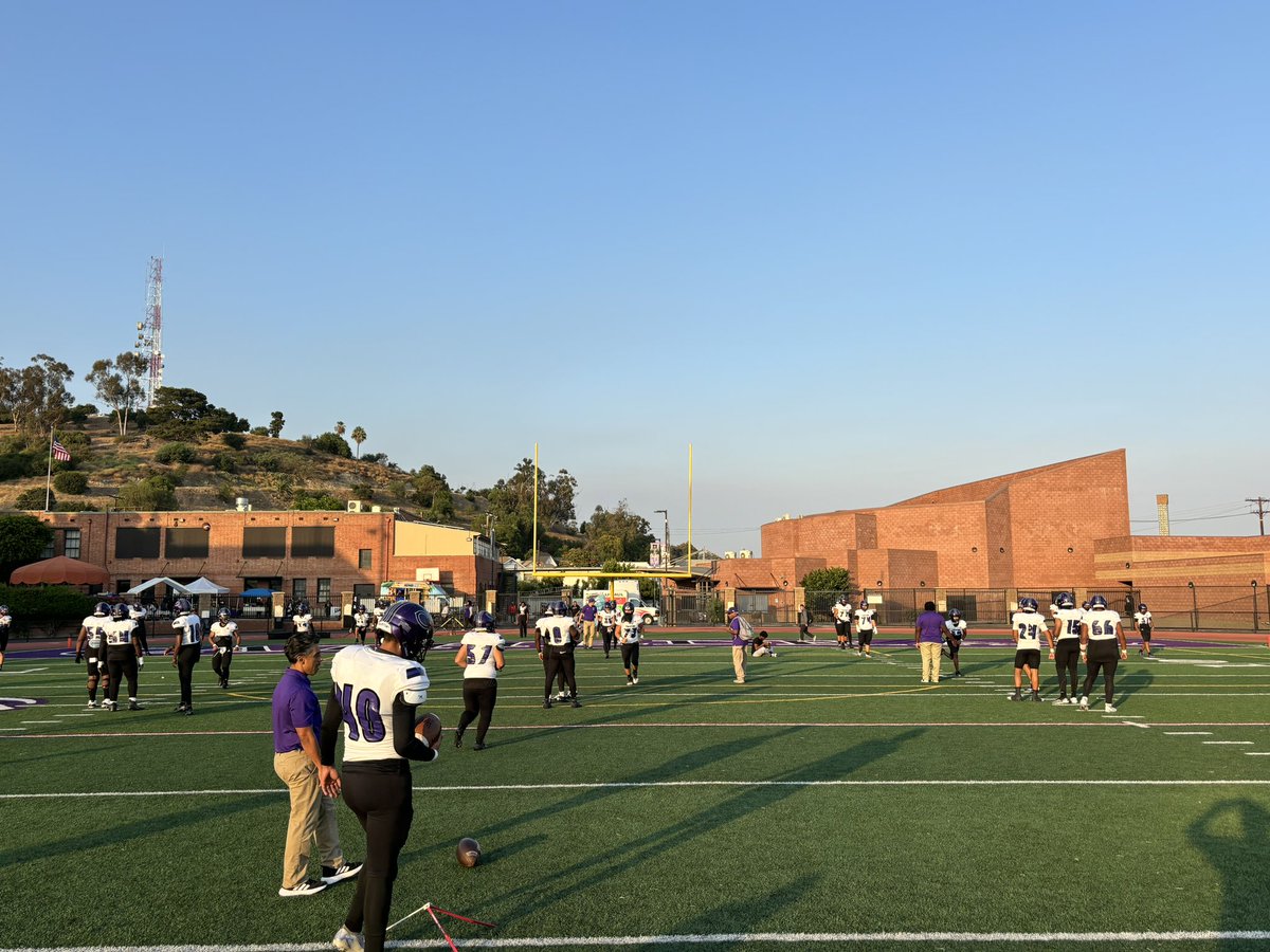 📍Downtown Los Angeles, Calif. at Cathedral HS for the matchup tonight between <a href="/NadeFootball/">CHAMINADE FOOTBALL</a> vs <a href="/PhantomFootball/">Phantom Football</a>! Tons of talent on the field tonight for both teams, LETS GO! #TheCatapultAdvantage