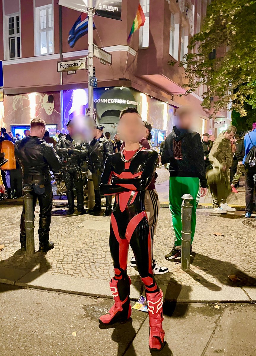 Drone live in Berlin <a href="/Rubberforfun/">Mr.S Rubberforfun</a>