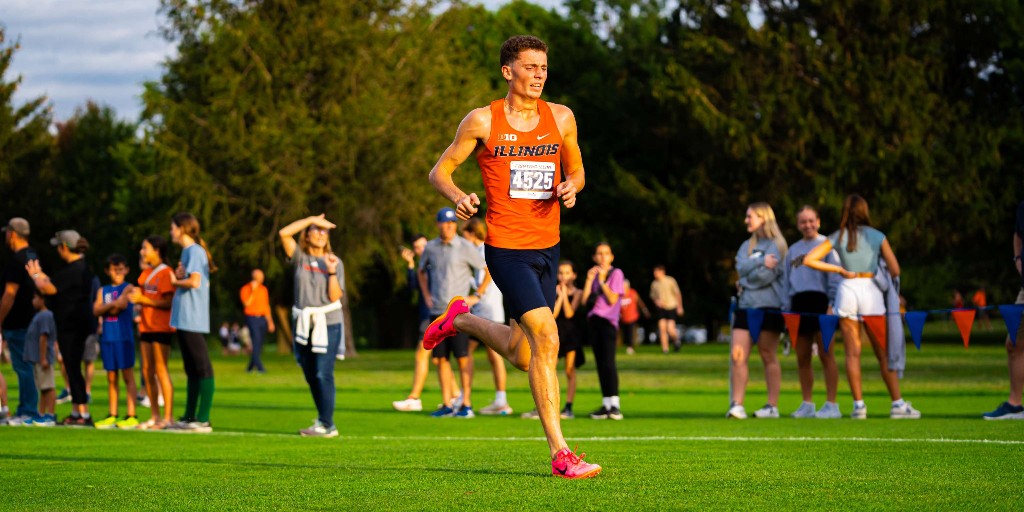 IlliniTrackXC's tweet photo. Had some fun running at the Big Ten host site today 🟠 🔵

#Illini I #HTTO I #WhyNotILL I @hallehilll I @AudreyGinsberg I @anthonymaidaa https://t.co/RDUZpU84nj