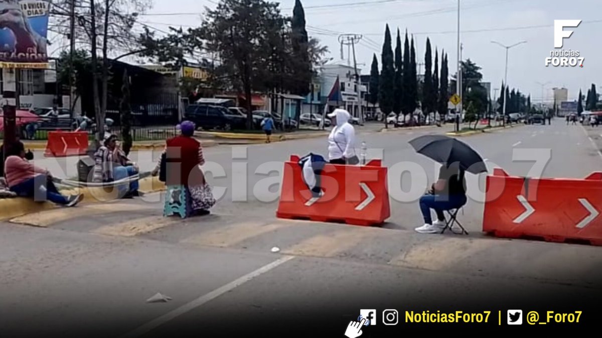 _almomento's tweet photo. 👉 #Tizayuca
Vecinos del barrio El Pedregal, se manifestaron por falta de agua ante la @Media_Caamth 

Los detalles.👇
https://t.co/HUZRBEP1Pg

🤳 #NoticiasForo7
👥 #InformadoParaDecidir
♻️ #ComentaYComparte https://t.co/WItIf3yydi