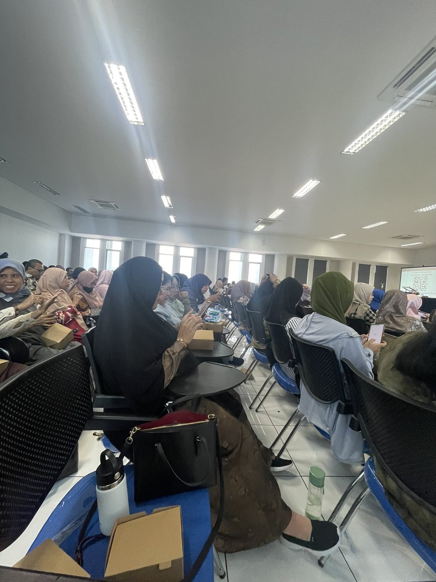 Wulan Muhariani tweet media