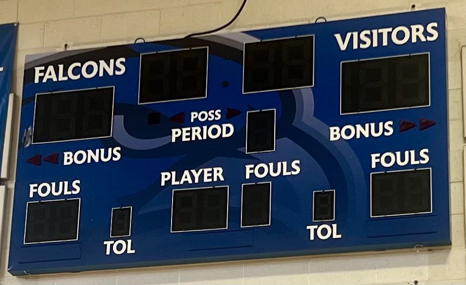 FHUSDFalcons's tweet photo. Our new mats, and the scoreboards in both gyms have been updated due to a generous donation from Desert Canyon Golf Club! https://t.co/YqdzDYjJYx
