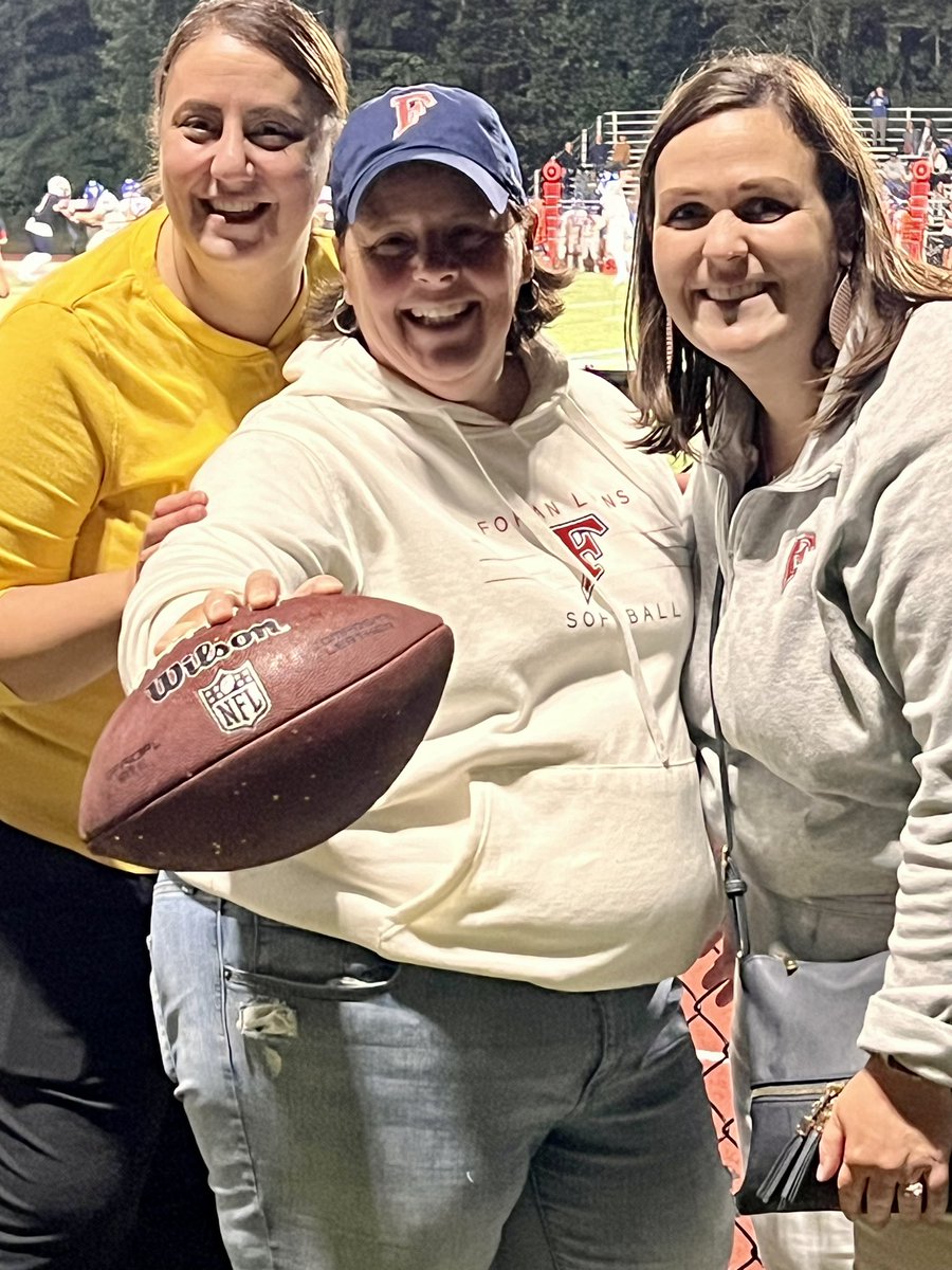 dawnie2424's tweet image. Friday night lights!!  #Foran