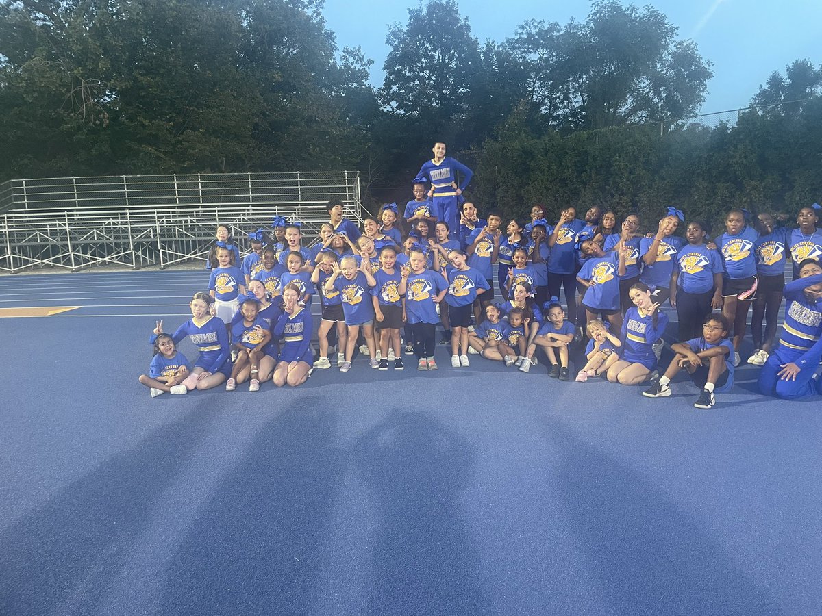 Mrs. Roubissoff tweet media