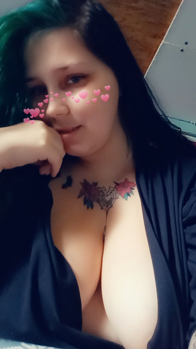 MistressMae22's tweet photo. #Onlyfans #BigTits #Bigass #Goddess #Adme #MILF https://t.co/PNXbkuTHWN