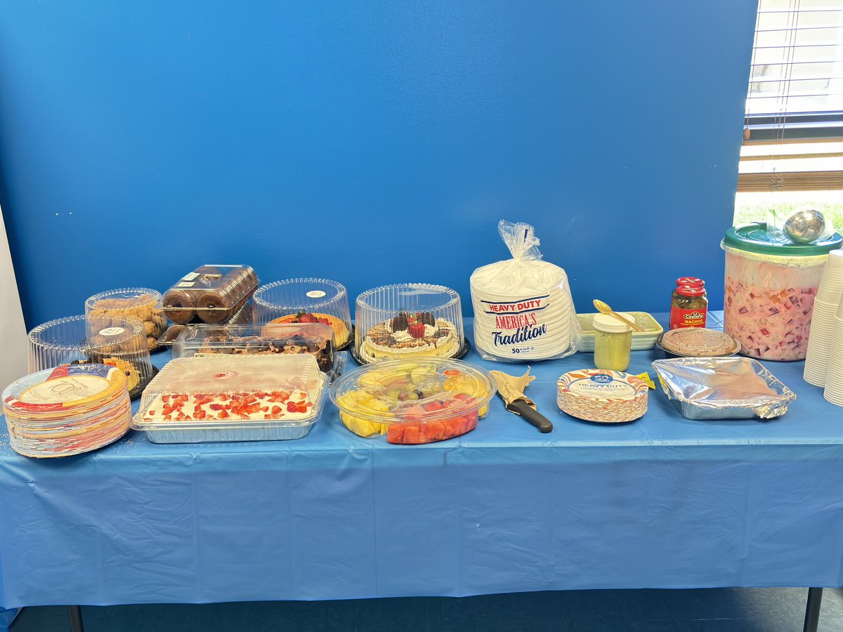 Our <a href="/Sanchez_Eagles/">Sanchez Eagles</a> are Nacho average faculty and staff! They are the Best! Today, we kicked off Hispanic Heritage Month with some delicious nachos and yummy desserts. <a href="/AliciaLGray/">Alicia Gray</a> <a href="/LaurenSalazar26/">Lauren Salazar</a>