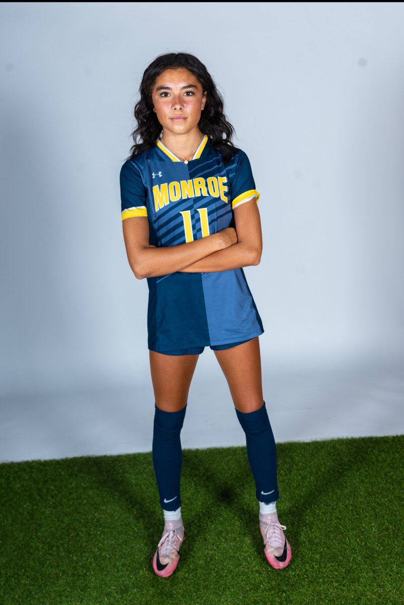 MikaylaTolbert's tweet photo. I am excited to announce I’ll be continuing club soccer with the 06/07Gallaxies  F  after recovering from ACL injury and making difficult decision  to not play HS this year and focus on continuing skills and strength. Come back Szn!! ❤️🖤⚽️ https://t.co/OvqDO4YaS5