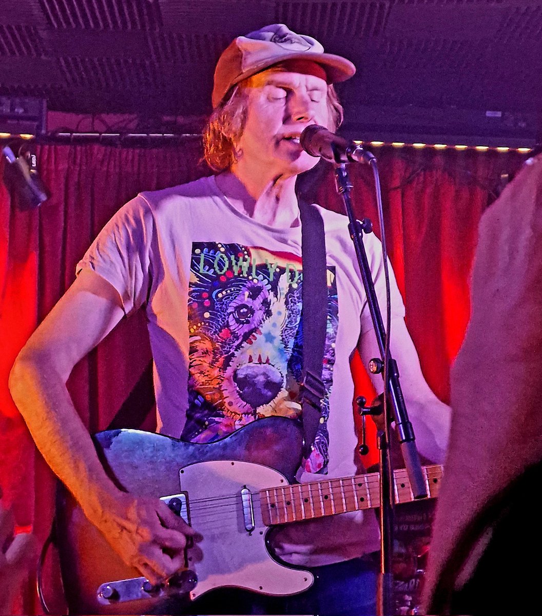Had a blast at <a href="/The_Piper_Club/">ThePiper</a> last night with 14 Iced Bears, <a href="/berenyi_miki/">Miki Berenyi</a>'s MB3, and a host of lovely people