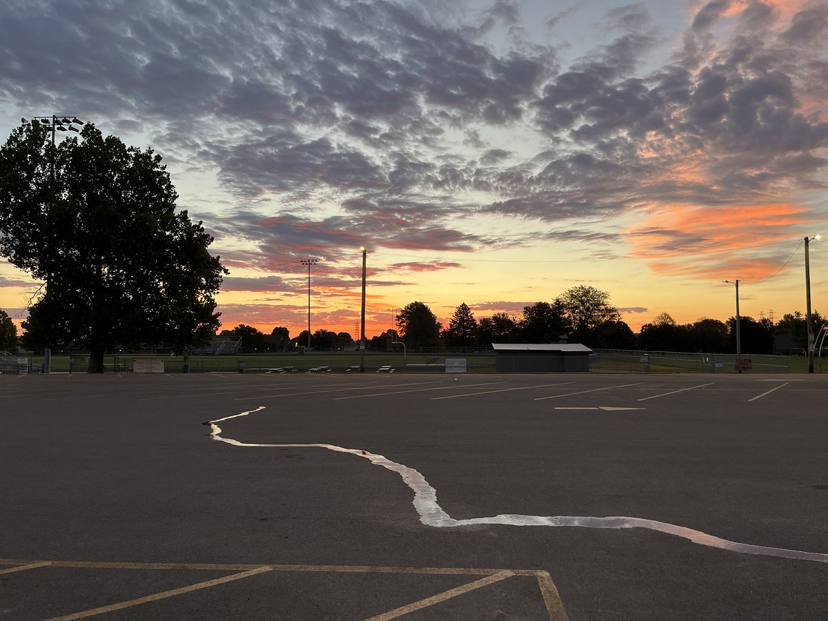 One of the things I love about coaching XC—getting to watch the sunrise on our early Saturdays!  #princespride