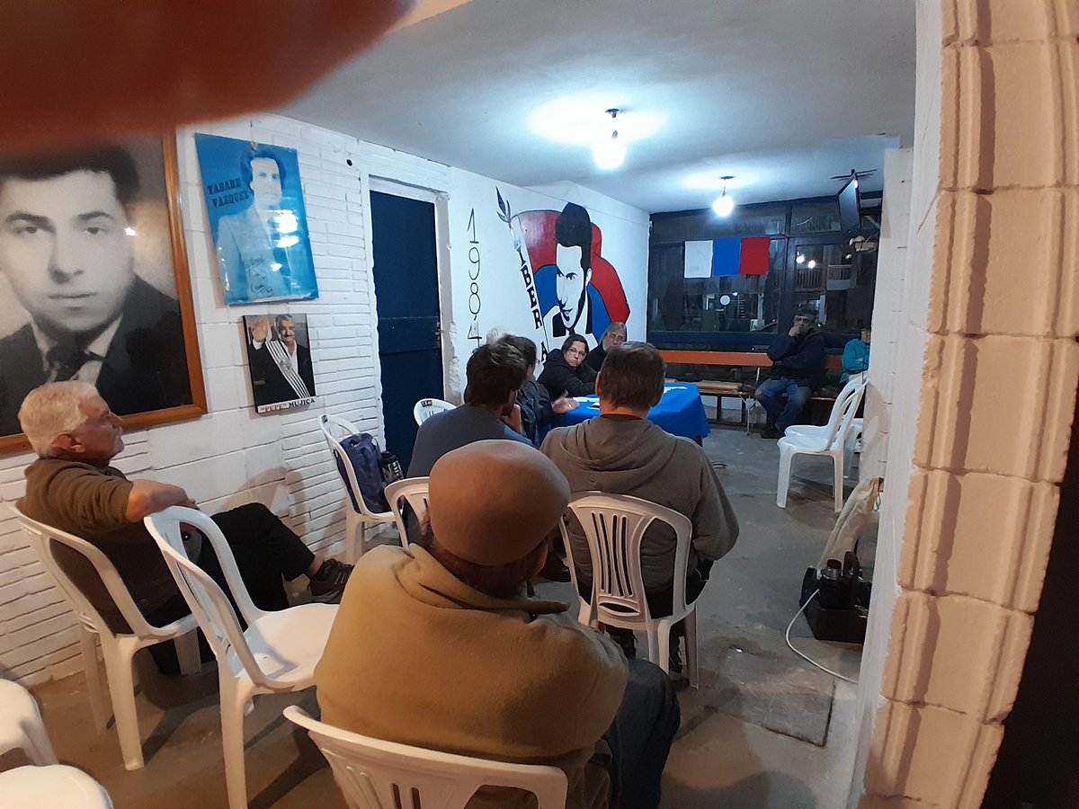 PVP_Espacio567's tweet photo. En el día de ayer, nos encontramos para hablar sobre el Plebiscito de la Seguridad Social en el Comité "Liber Falco".
Encuentro que sirvió para desvelar algunas dudas y reafirmar la importancia del Plebiscito para poder tener una Seg. Social Justa y Solidaria. 
#AfirmáTusDerechos https://t.co/lEkOYnbqbr