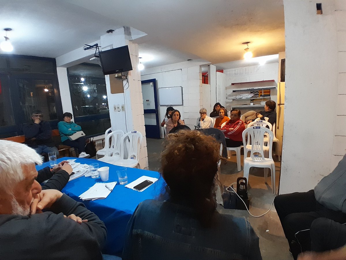 PVP_Espacio567's tweet photo. En el día de ayer, nos encontramos para hablar sobre el Plebiscito de la Seguridad Social en el Comité "Liber Falco".
Encuentro que sirvió para desvelar algunas dudas y reafirmar la importancia del Plebiscito para poder tener una Seg. Social Justa y Solidaria. 
#AfirmáTusDerechos https://t.co/lEkOYnbqbr